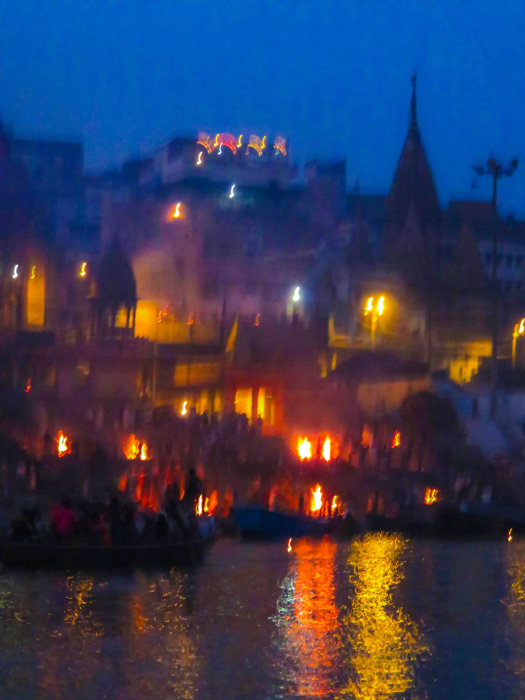 funeral-pyres-on-the-ganges-mary-anne-erickson
